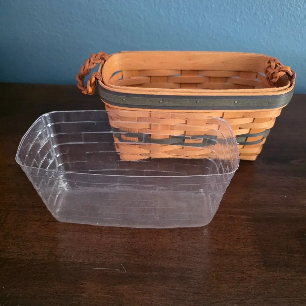 Longaberger Collectors Club 1997 Welcome Home Basket + Protector + 95 Mini round